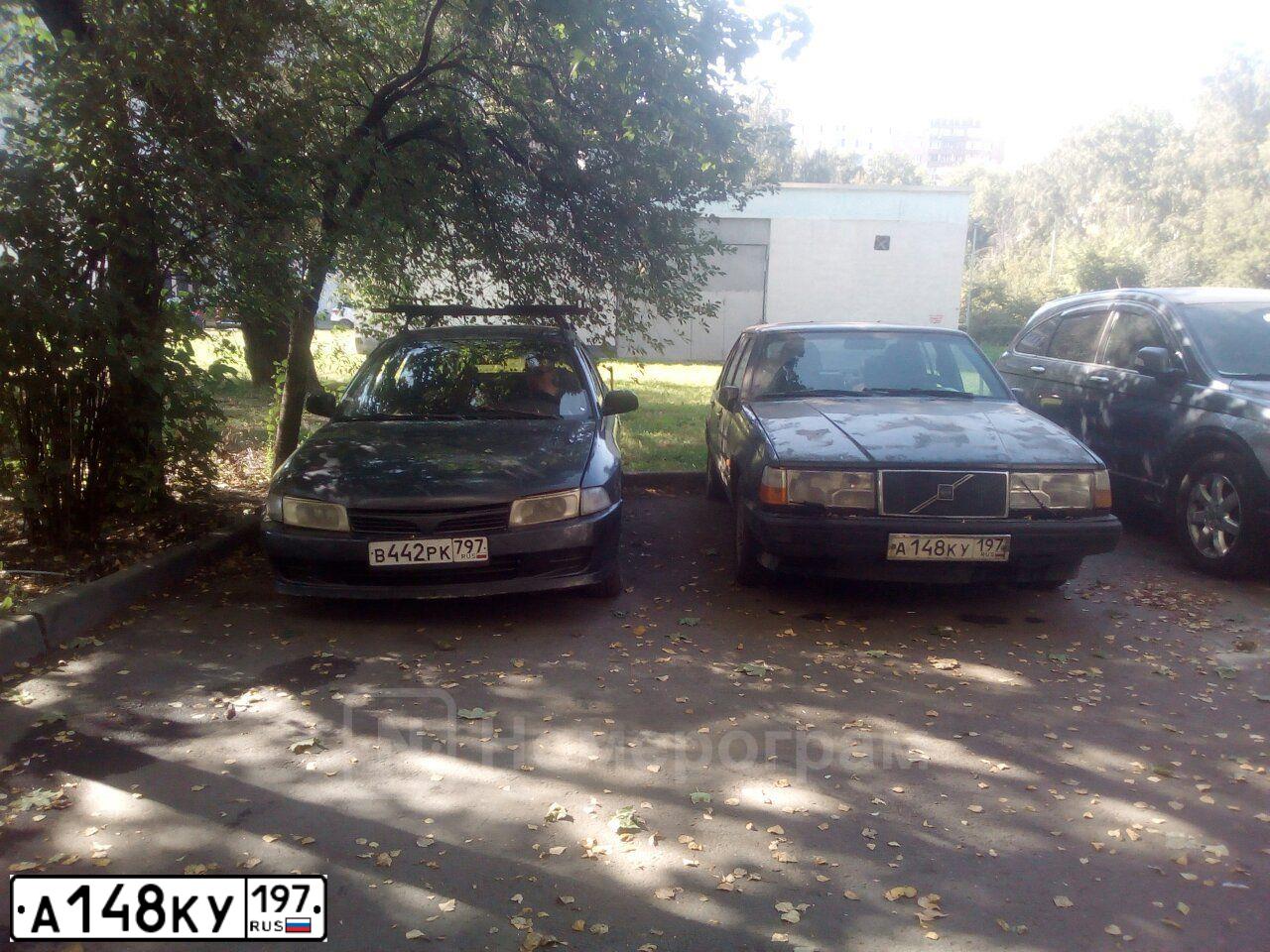 Фото автомобиля VOLVO 900-SERIE, 1994 — госномер А148КУ197. Цвет: ЧЕРНЫЙ