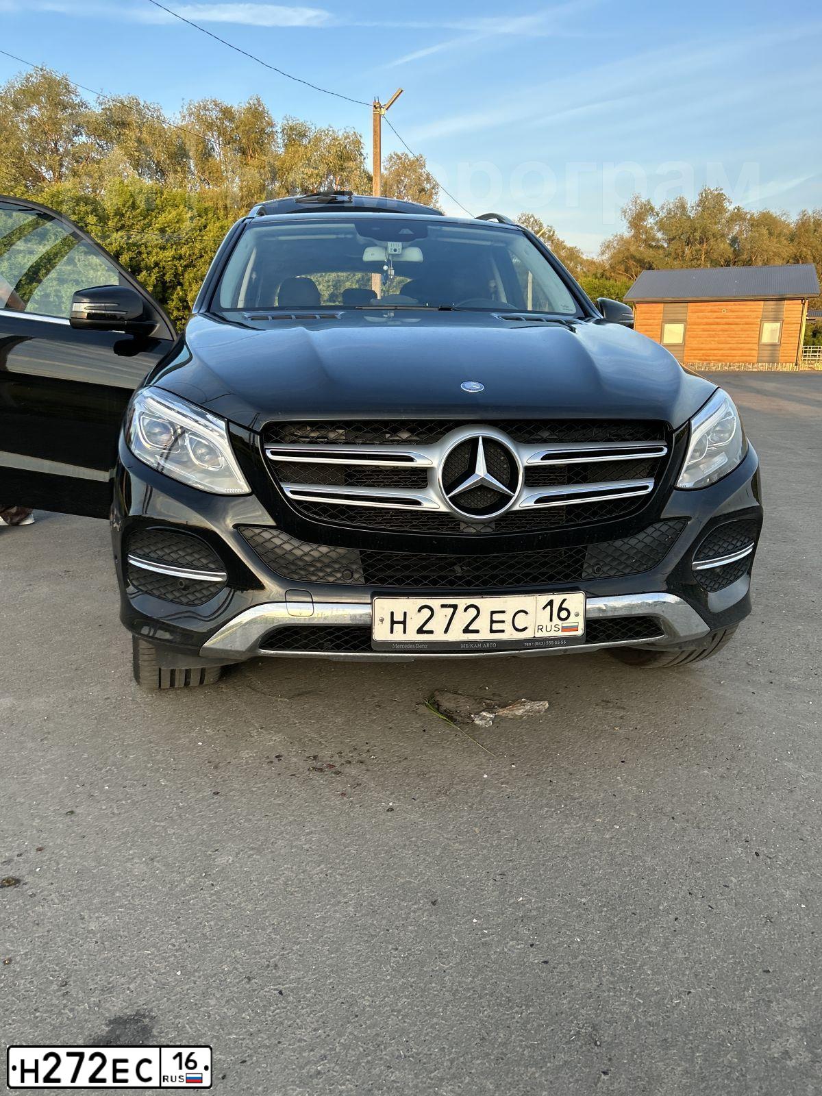 Фото автомобиля MERCEDES GLE-KLASSE, 2015 — госномер Н272ЕС16. Цвет: ЧЕРНЫЙ