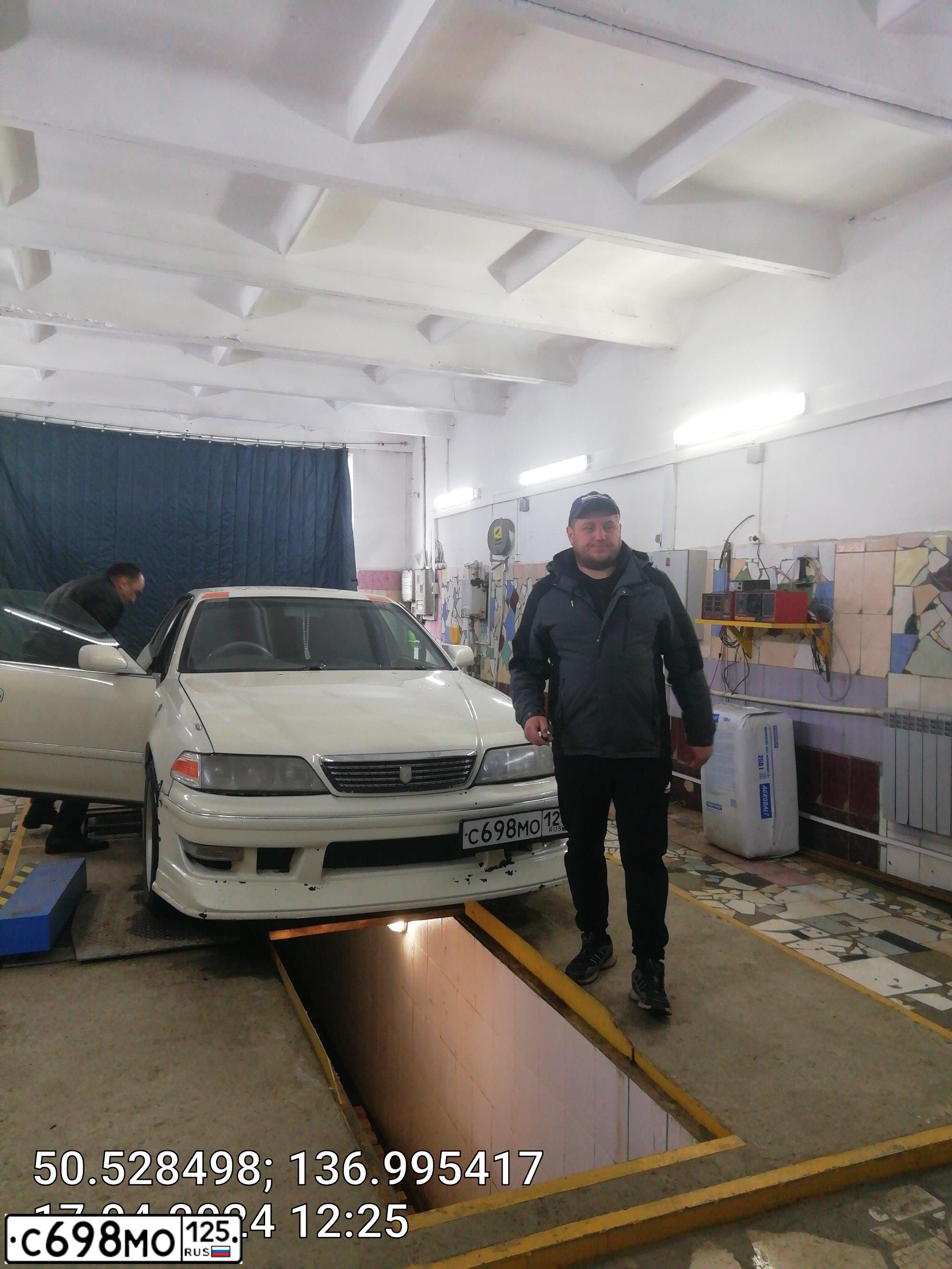 Фото автомобиля TOYOTA MARK II, 1986 — госномер Н508НС03
