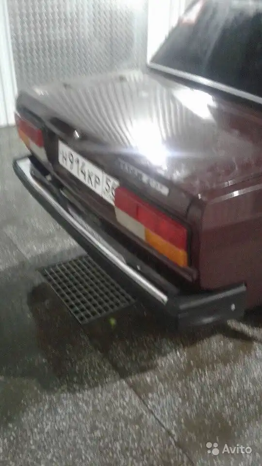 Фото автомобиля LADA 2107 LADA, 2006 — госномер В001ОР56. Цвет: ТЕМНО-ВИШНЕВЫЙ