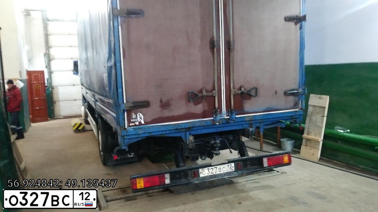 Фото автомобиля KAMAZ 5308 /4X2/, 2010 — госномер О327ВС12. Цвет: МЕДЕО