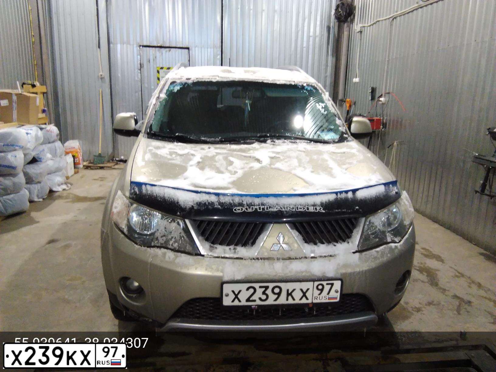 Фото автомобиля MITSUBISHI OUTLANDER, 2008 — госномер В252КМ977