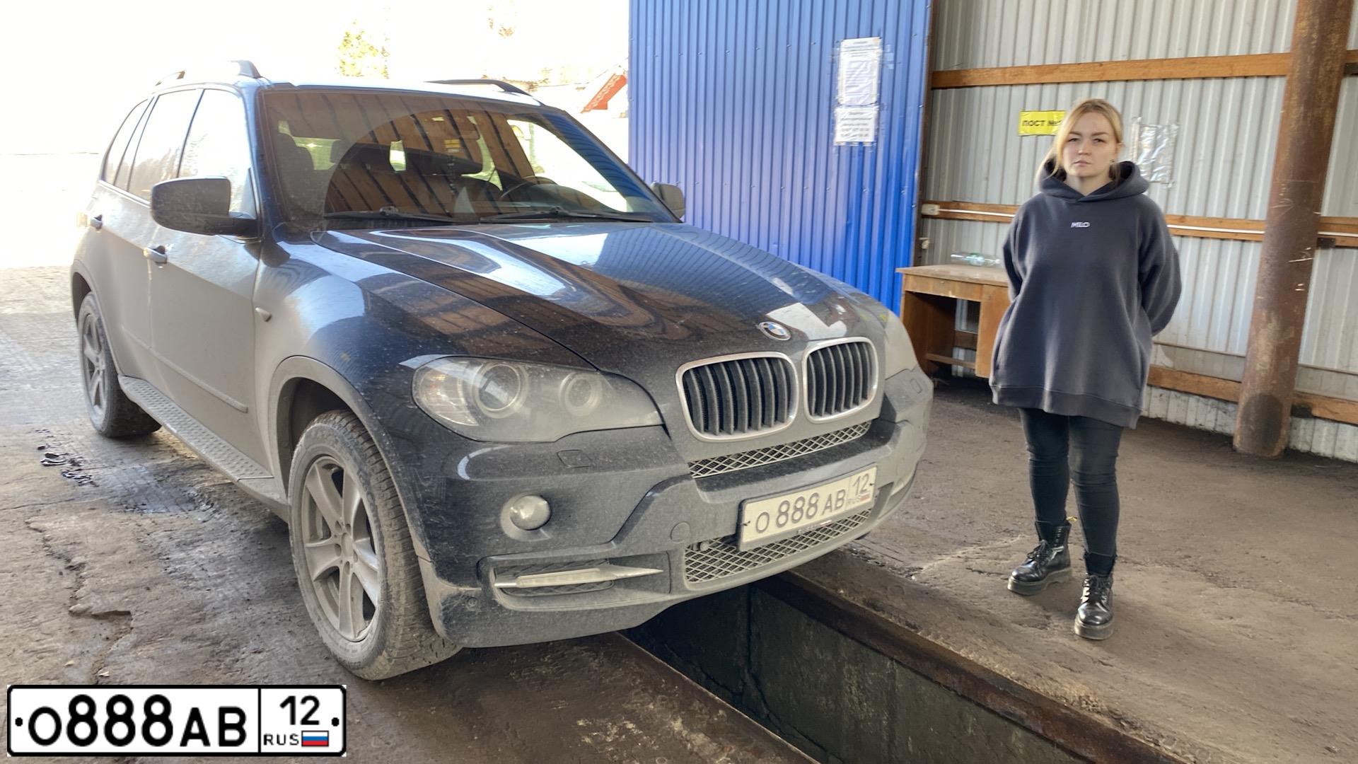 Фото автомобиля BMW X5, 2008 — госномер Е050ОС152. Цвет: ЧЕРНЫЙ
