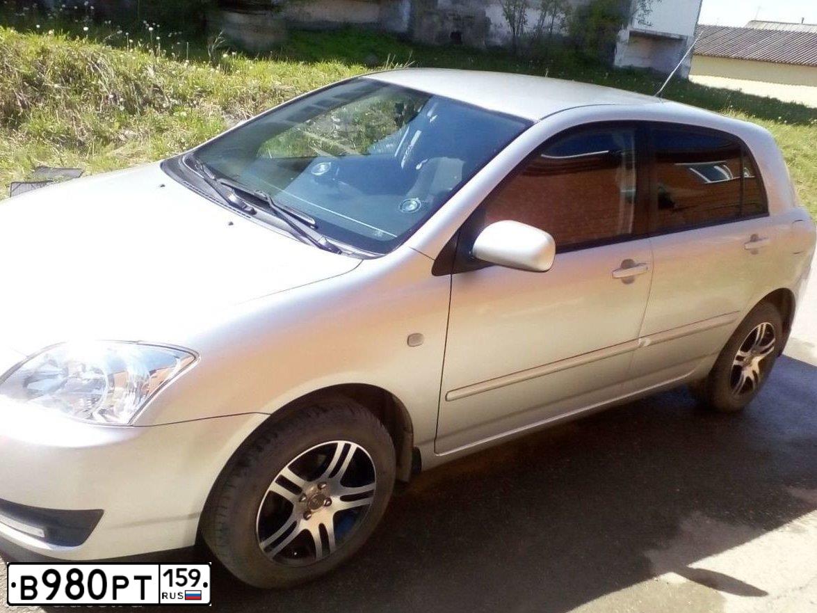 Фото автомобиля TOYOTA COROLLA, 2006 — госномер В980РТ159. Цвет: СЕРЕБРИСТЫЙ