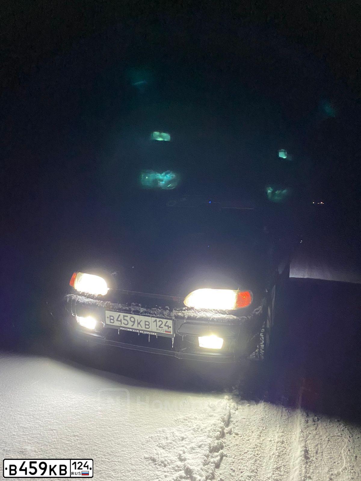 Фото автомобиля LADA 2114 SAMARA, 2010 — госномер В459КВ124. Цвет: СИНЕ-ЧЕРНЫЙ