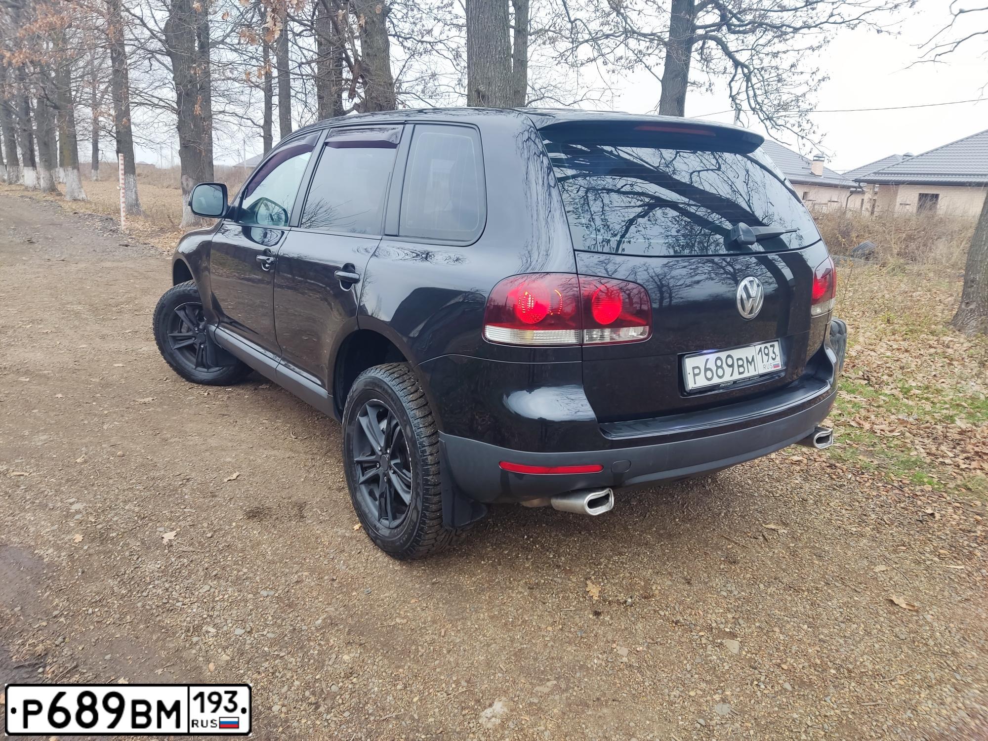 Фото автомобиля VOLKSWAGEN TOUAREG, 2007 — госномер Н941АА48. Цвет: АНТРАЦИТ