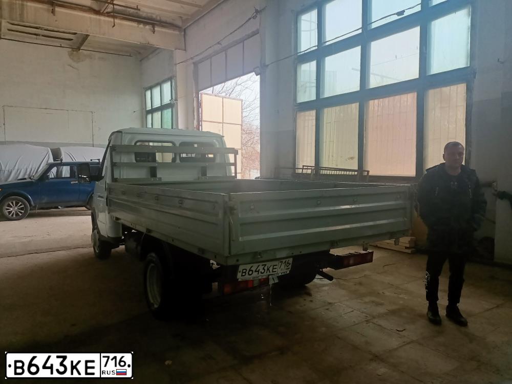 Фото автомобиля GAZ 3302, 2019 — госномер М953АС164. Цвет: Белый