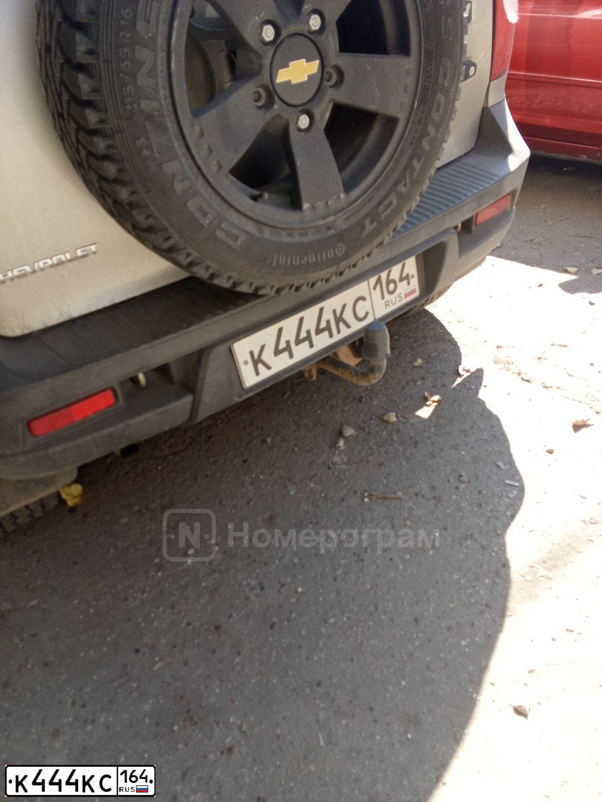 Фото автомобиля CHEVROLET NIVA, 2016 — госномер К444КС164. Цвет: СЕРО-КОРИЧНЕВЫЙ МЕТАЛЛИК