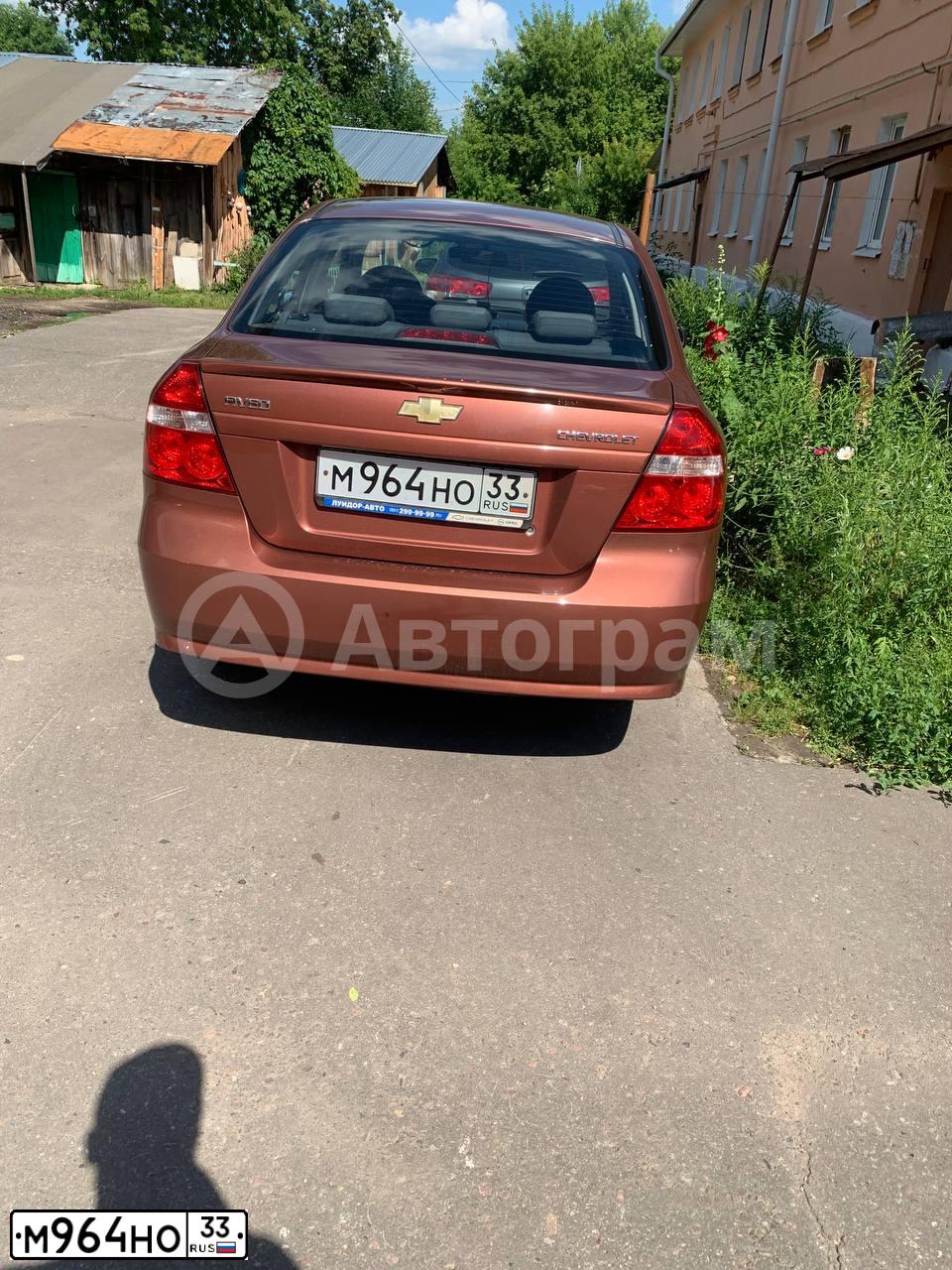 Фото автомобиля CHEVROLET AVEO, 2011 — госномер М964НО33. Цвет: Коричневый