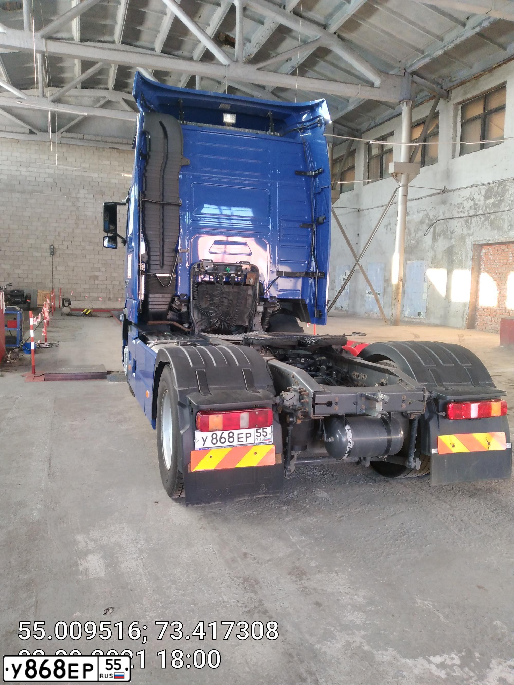 Фото автомобиля VOLVO SERIE FH /4X2/, 2013 — госномер У868ЕР55. Цвет: синий