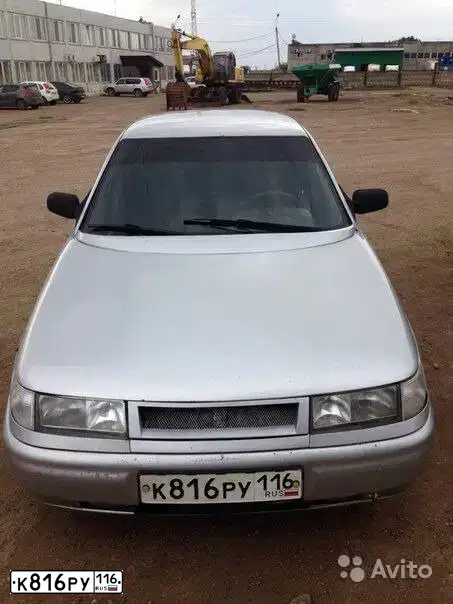 Фото автомобиля LADA 2110 LADA, 2005 — госномер Х501УК43. Цвет: СВЕТЛО-СЕРЕБРИСТЫЙ МЕТАЛЛ