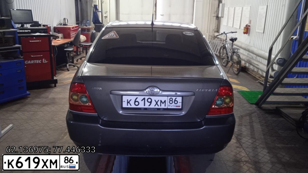 Фото автомобиля TOYOTA COROLLA, 2006 — госномер К619ХМ86. Цвет: СЕРЫЙ
