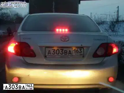 Фото автомобиля TOYOTA COROLLA, 2008 — госномер В729РМ763. Цвет: СЕРЕБРИСТЫЙ