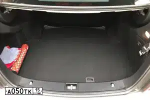 Фото автомобиля MERCEDES C-KLASSE, 2010 — госномер М808УА26. Цвет: БЕЛЫЙ