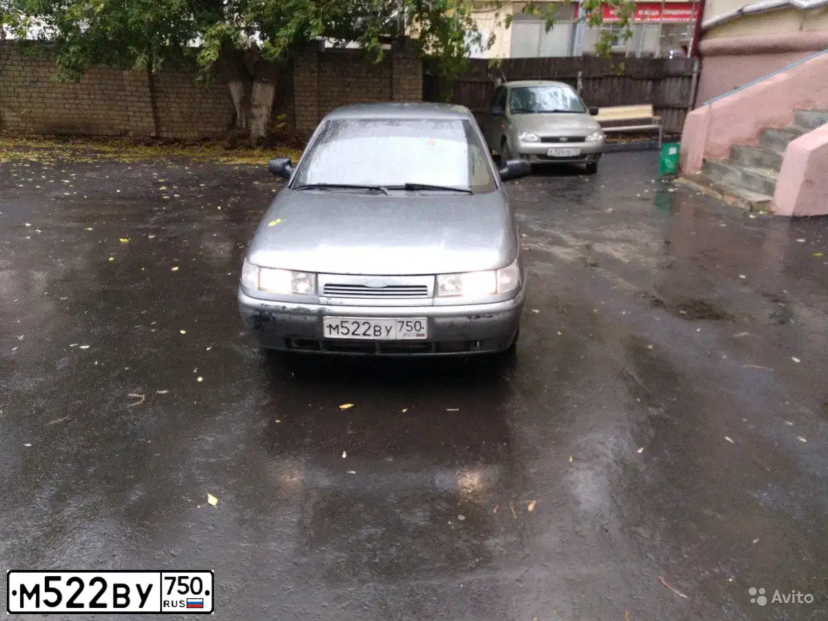 Фото автомобиля LADA 2110 LADA, 2005 — госномер М522ВУ750. Цвет: СРЕДНИЙ СЕРО-ЗЕЛЕН