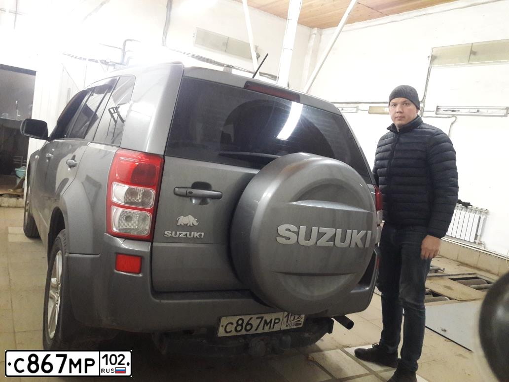 Фото автомобиля SUZUKI /GRAND/ VITARA, 2007 — госномер Е005РО102. Цвет: СЕРЫЙ