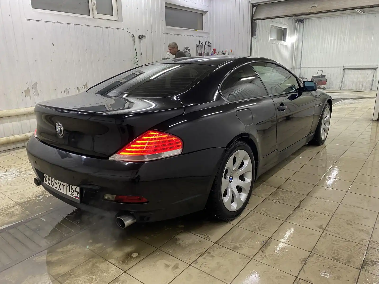 Фото автомобиля БМВ 645СI, 2005 — госномер Н670ЕМ181. Цвет: ЗЕЛЕНЫЙ