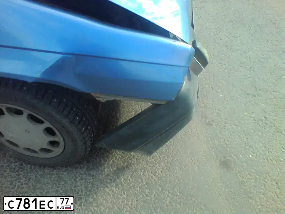 Фото автомобиля SKODA FAVORIT, 1994 — госномер С781ЕС77. Цвет: СИНИЙ