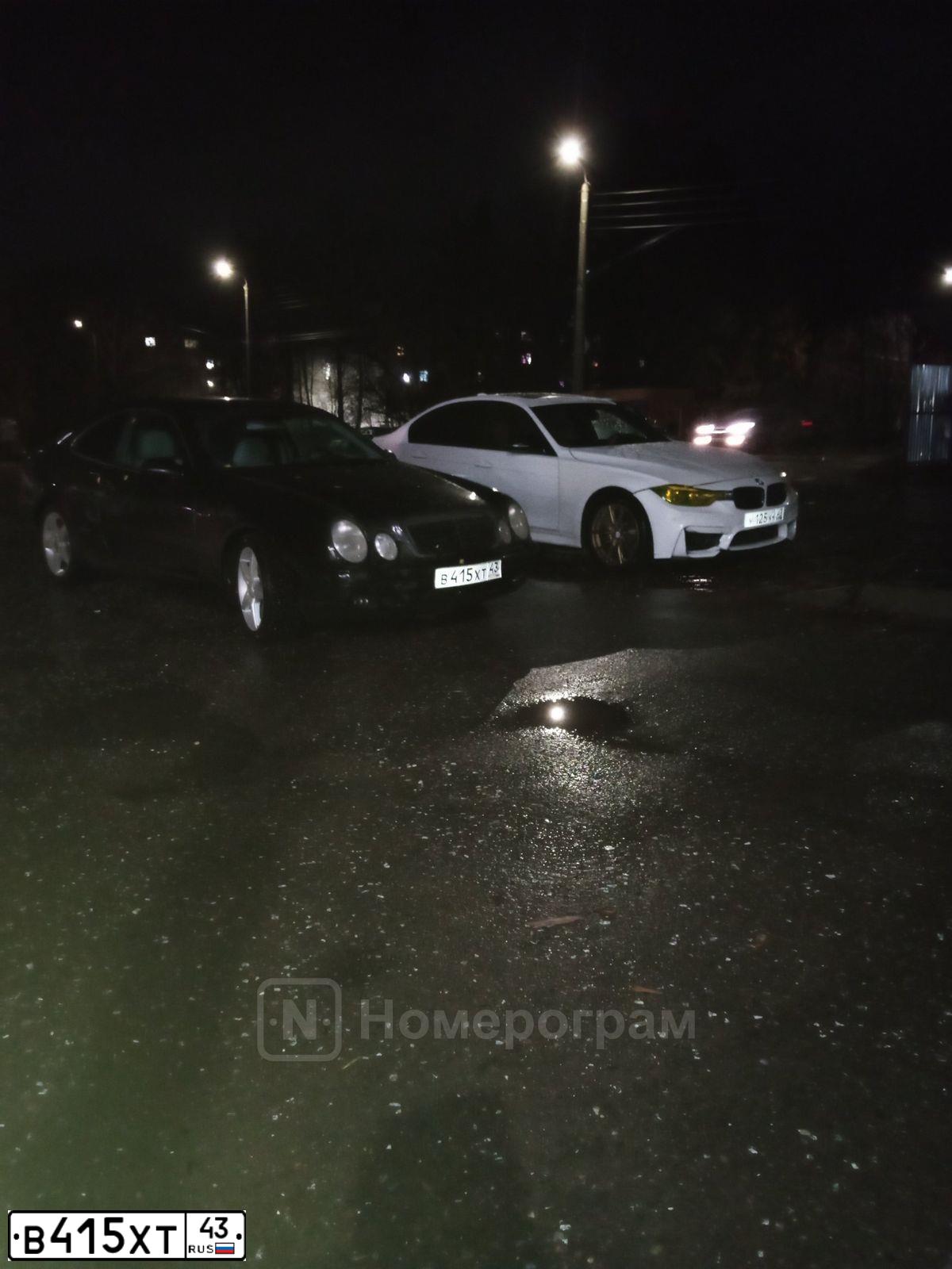 Фото автомобиля MERCEDES CLK-KLASSE, 1998 — госномер С726СС21. Цвет: ЧЕРНЫЙ