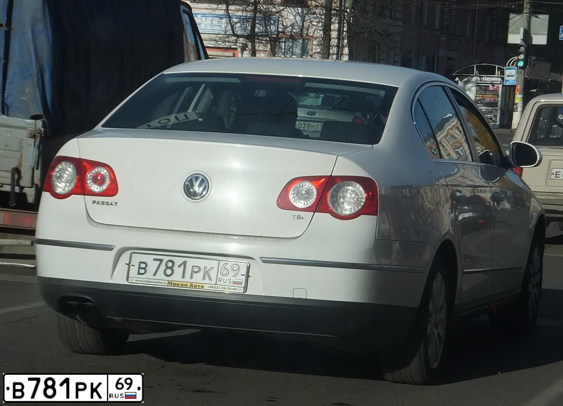 Фото автомобиля VOLKSWAGEN PASSAT, 2008 — госномер В781РК69. Цвет: БЕЛЫЙ