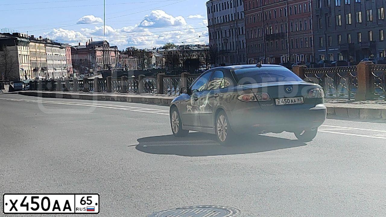 Фото автомобиля MAZDA 6, 2007 — госномер Х450АА65. Цвет: ТЕМНО-СЕРЫЙ