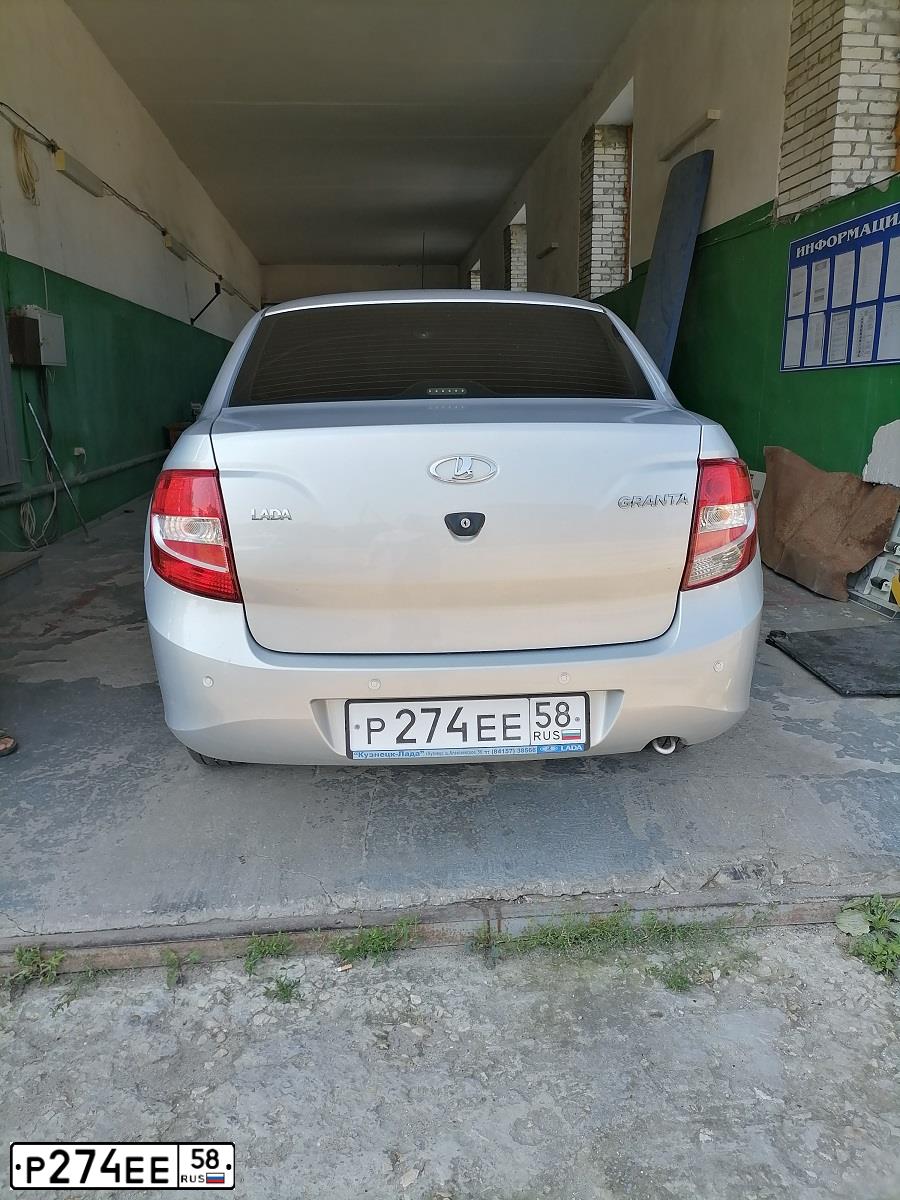 Фото автомобиля LADA 2190 GRANTA, 2015 — госномер Р274ЕЕ58