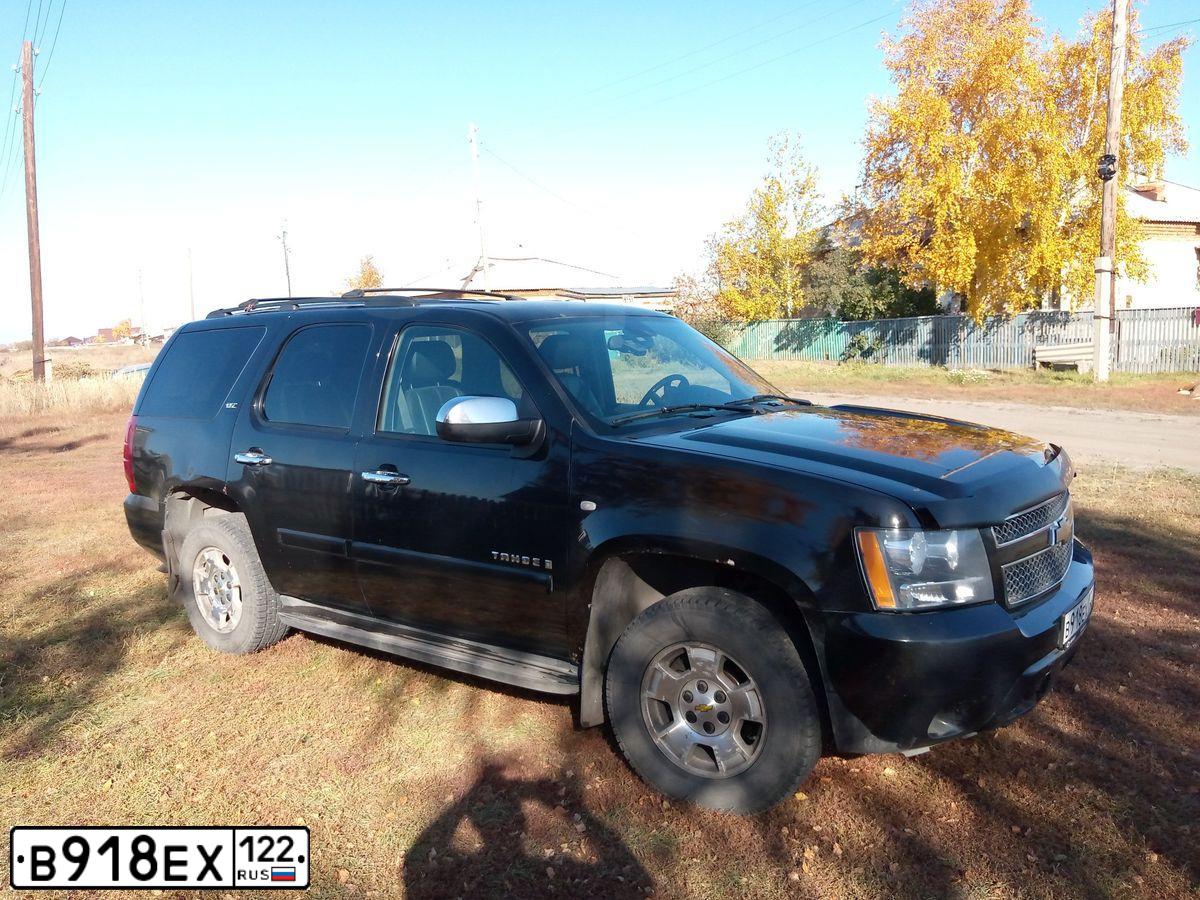 Фото автомобиля CHEVROLET TAHOE, 2008 — госномер В918ЕХ122. Цвет: ЧЕРНЫЙ