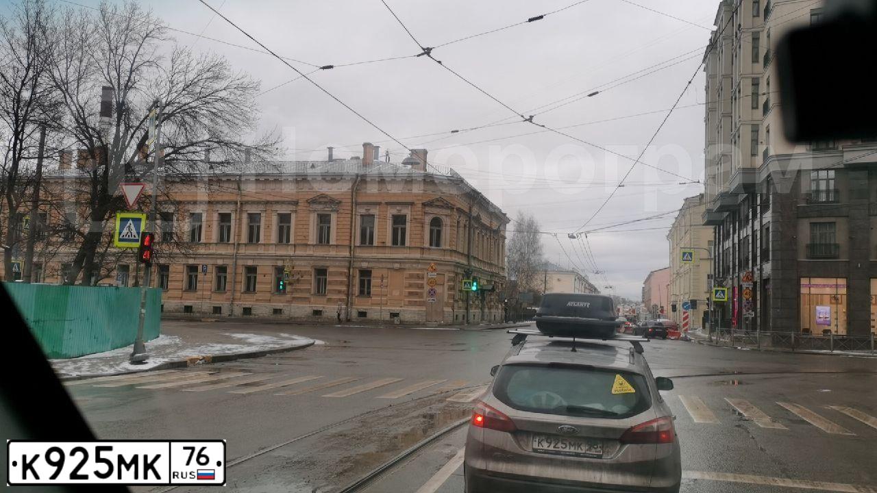 Фото автомобиля FORD FOCUS, 2006 — госномер К925МК76. Цвет: СЕРЕБРИСТЫЙ