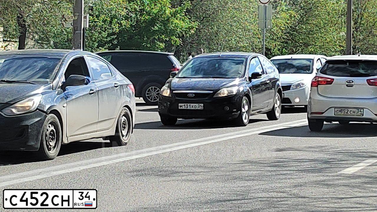 Фото автомобиля CHEVROLET AVEO, 2012 — госномер С452СН34. Цвет: СИНИЙ