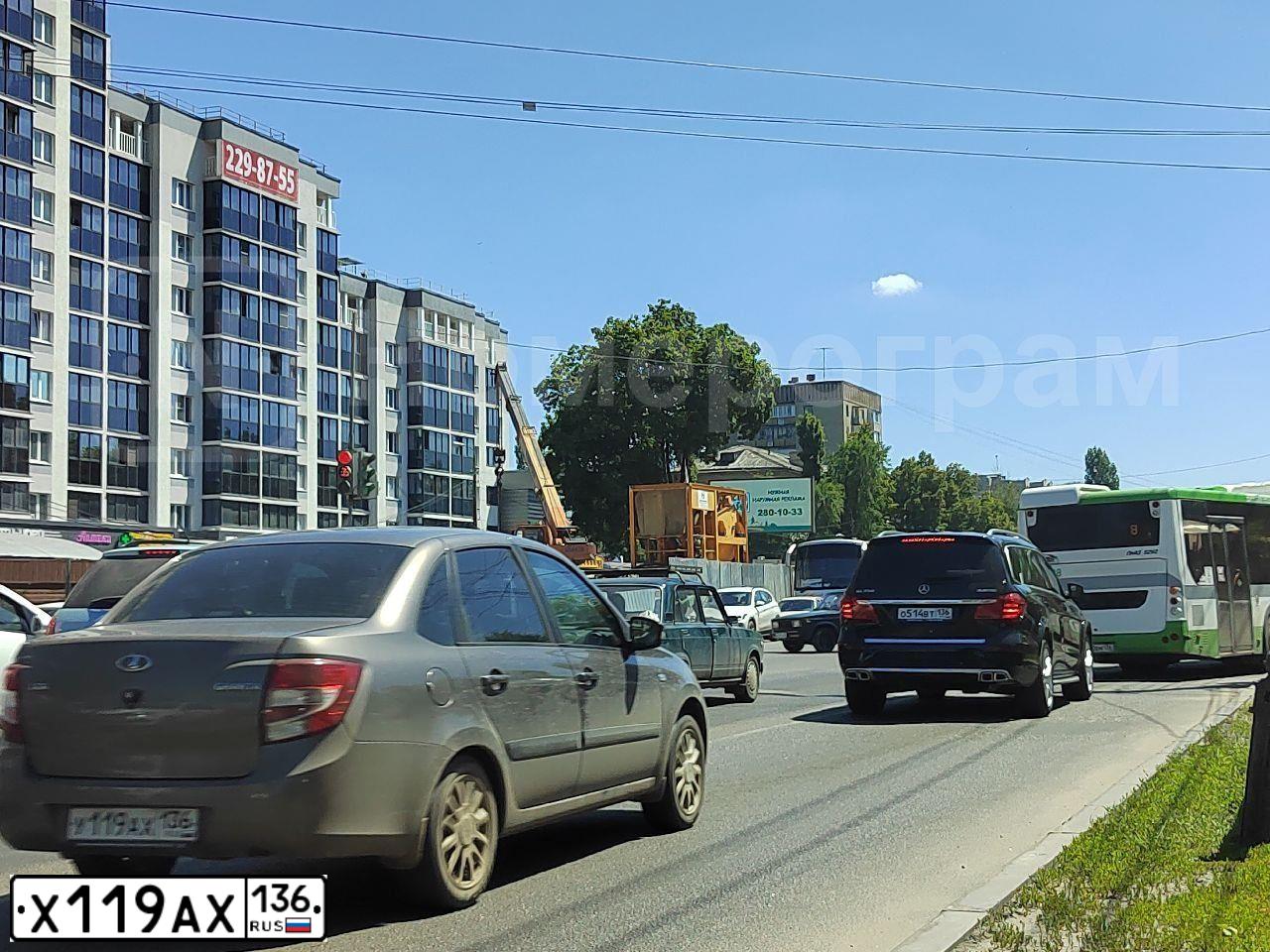 Фото автомобиля HYUNDAI CRETA, 2018 — госномер Х119АХ136. Цвет: Белый