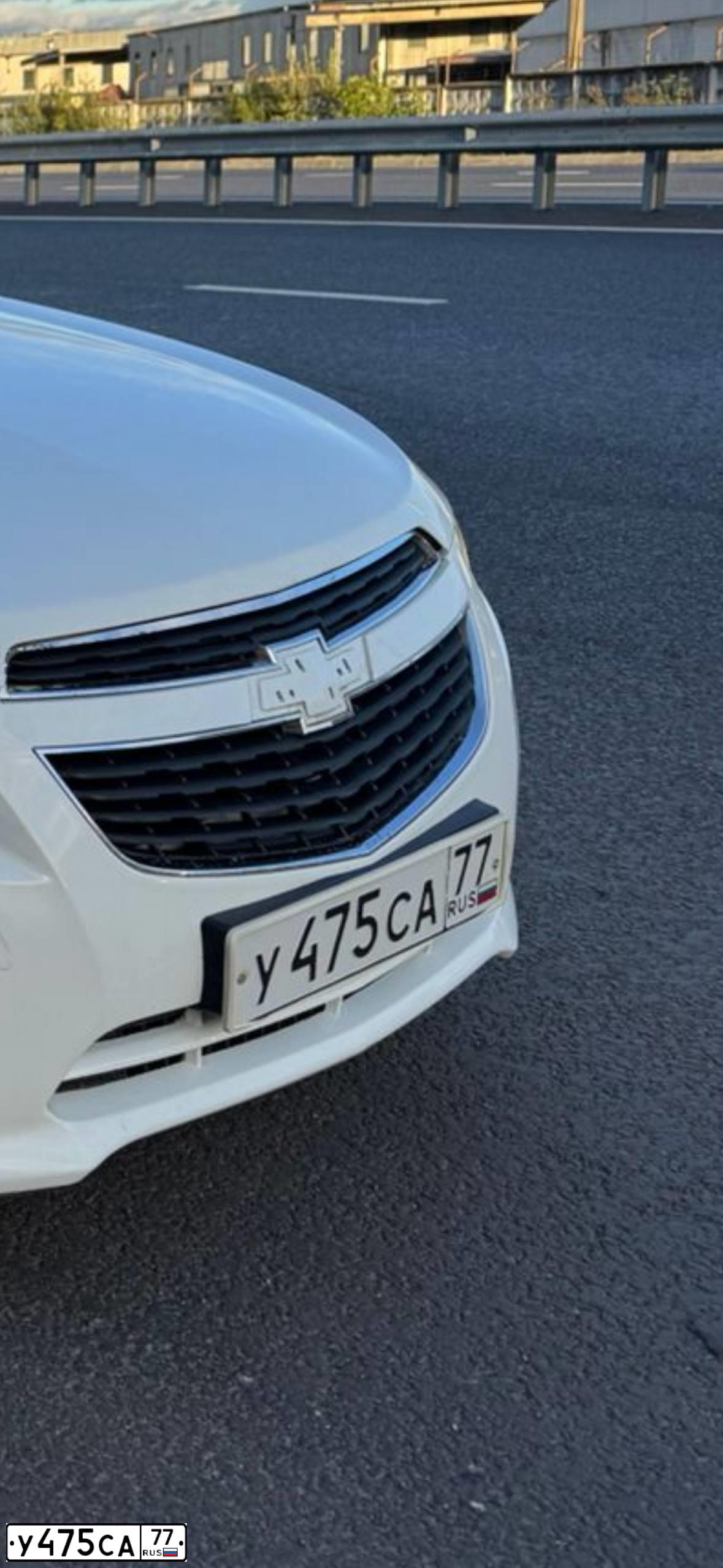 Фото автомобиля CHEVROLET CRUZE, 2013 — госномер У475СА77. Цвет: БЕЛЫЙ