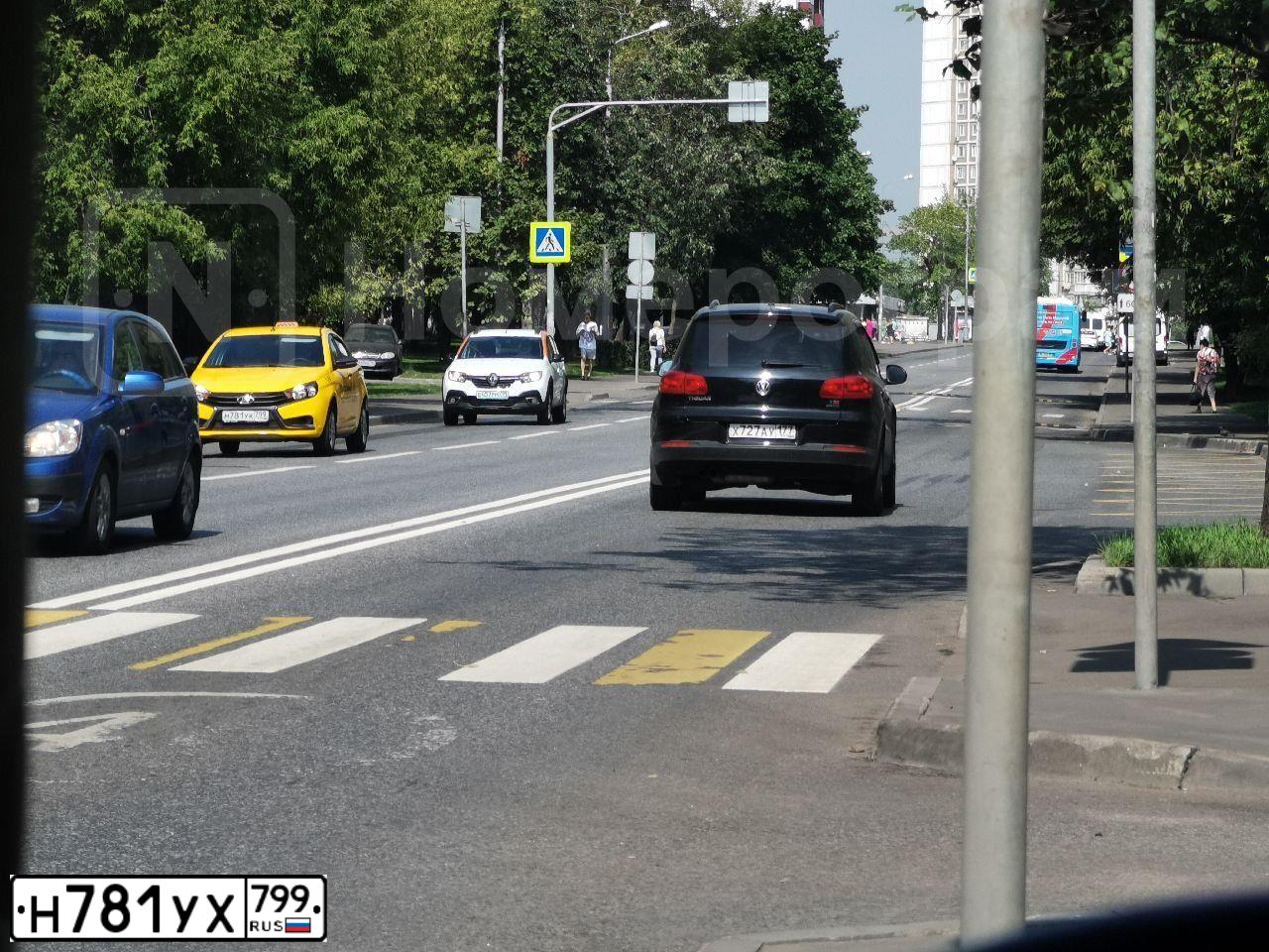 Фото автомобиля JEEP WRANGLER, 2015 — госномер В293ВВ197. Цвет: КРАСНЫЙ