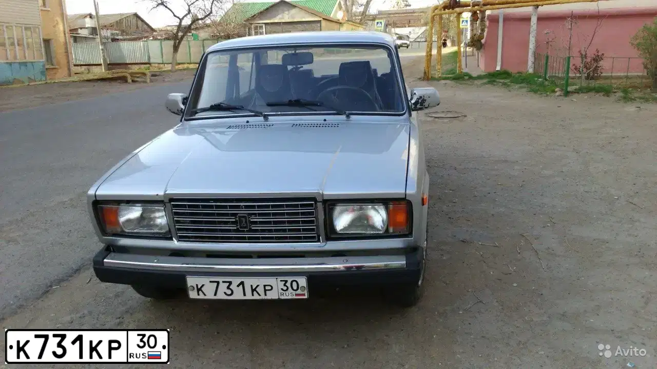 Фото автомобиля LADA 2107, 2010 — госномер К731КР30. Цвет: Светло-Серебристый металлик