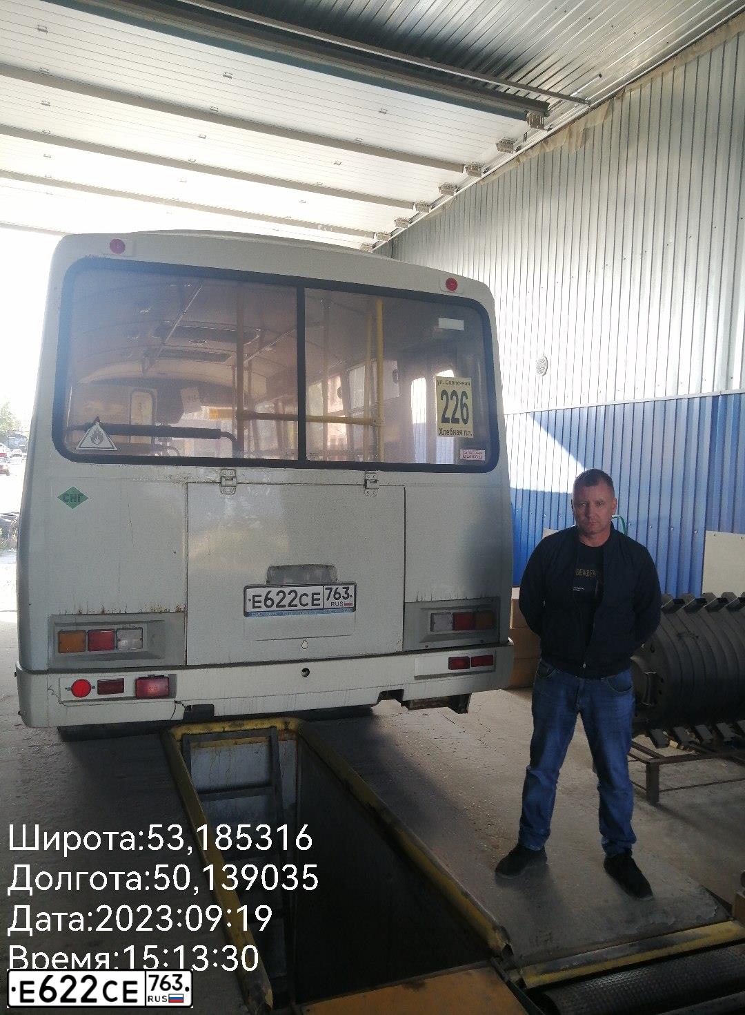 Фото автомобиля PAZ 3205, 2014 — госномер У762ТЕ56. Цвет: Белый