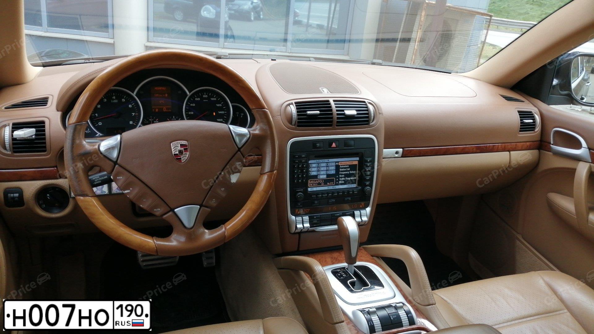 Фото автомобиля PORSCHE CAYENNE, 2003 — госномер О646СВ46. Цвет: ЧЕРНЫЙ