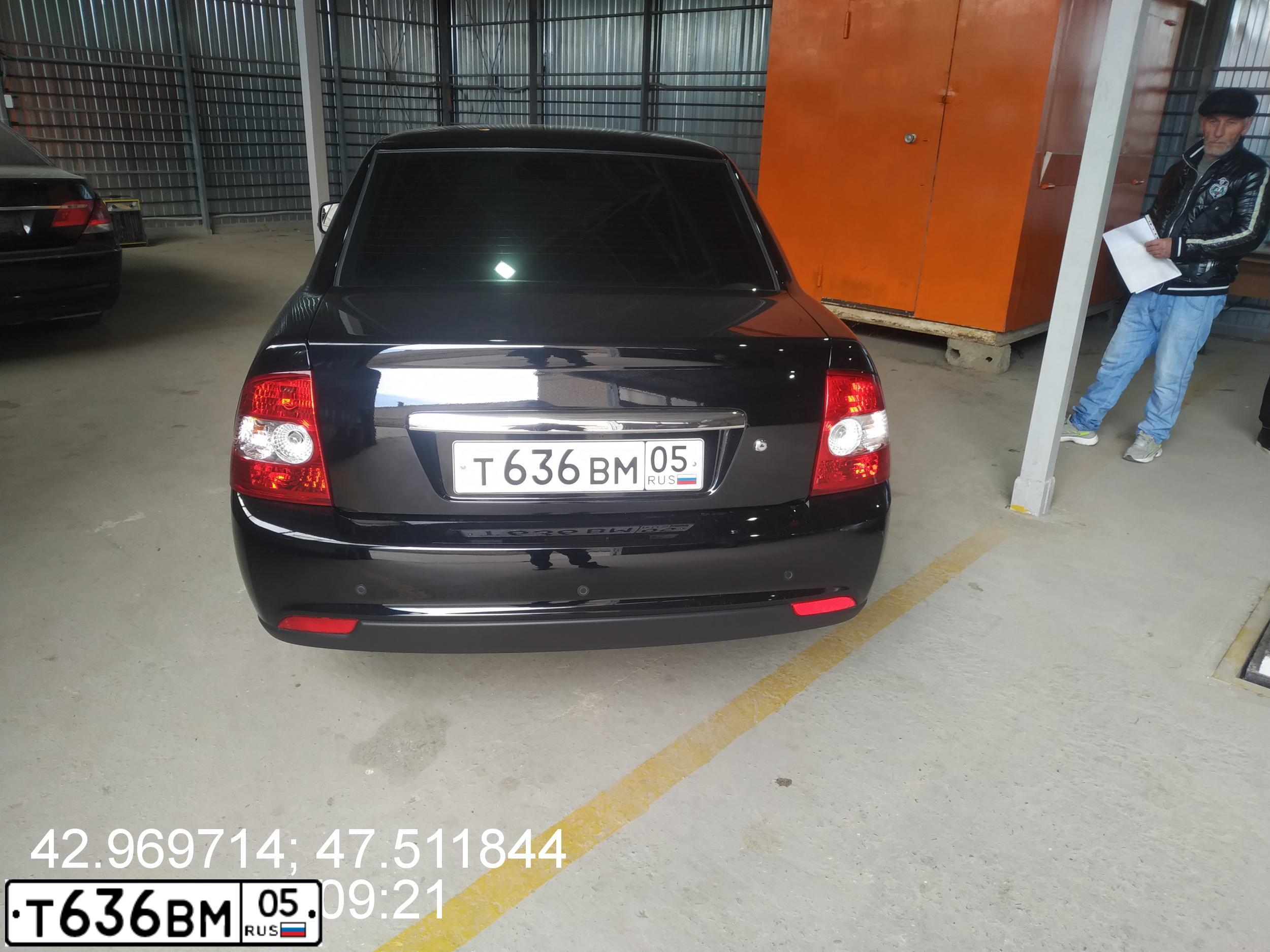 Фото автомобиля LADA 2170 PRIORA, 2012 — госномер Т636ВМ05. Цвет: Сине-Черный