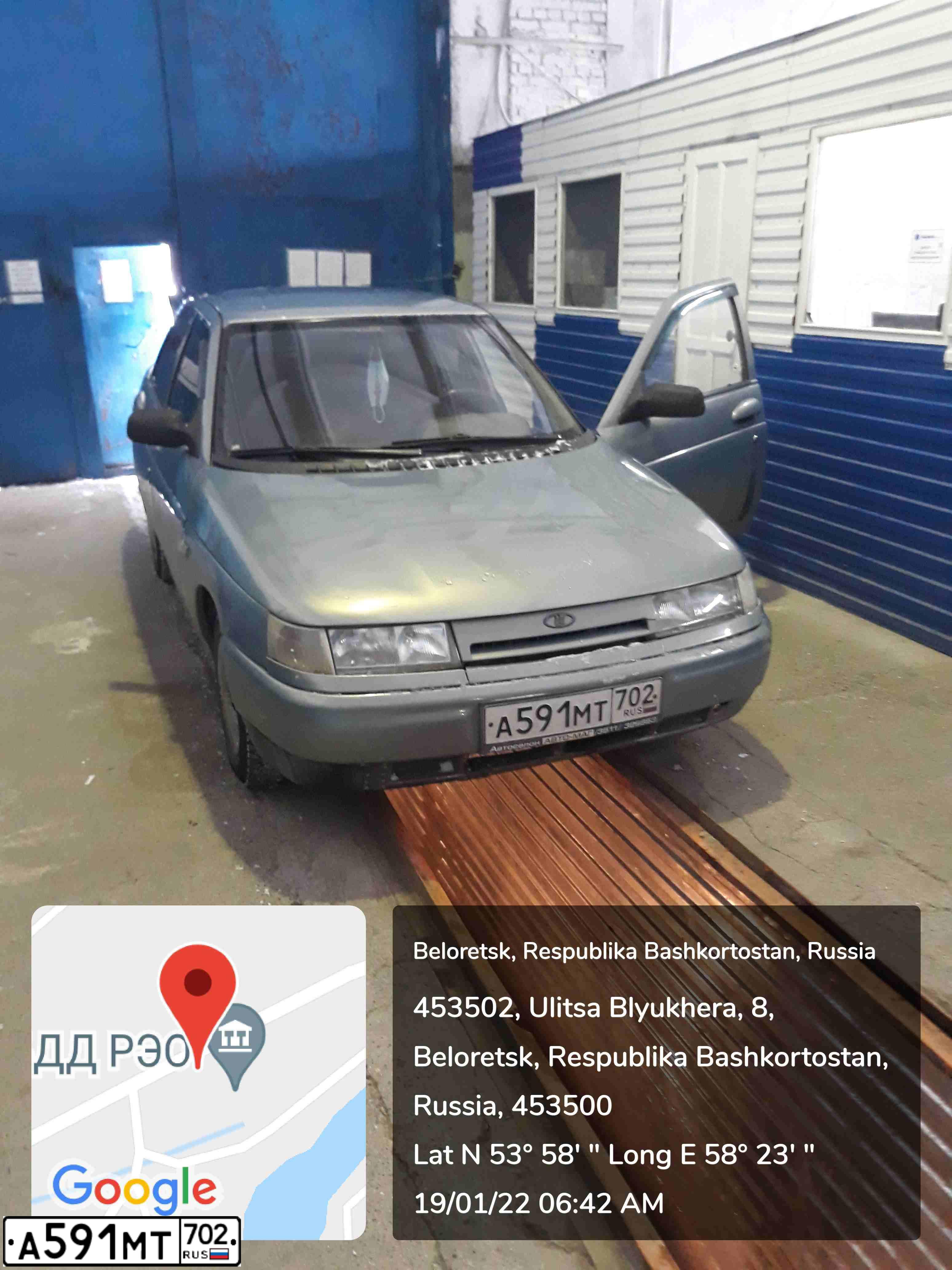 Фото автомобиля LADA 2110 LADA, 2001 — госномер А591МТ702. Цвет: СЕРЫЙ