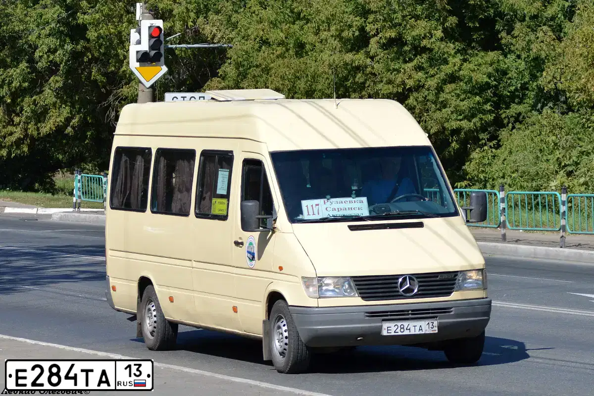 Фото автомобиля MERCEDES S SPRINTER, 1999 — госномер Е284ТА13. Цвет: ЖЕЛТЫЙ