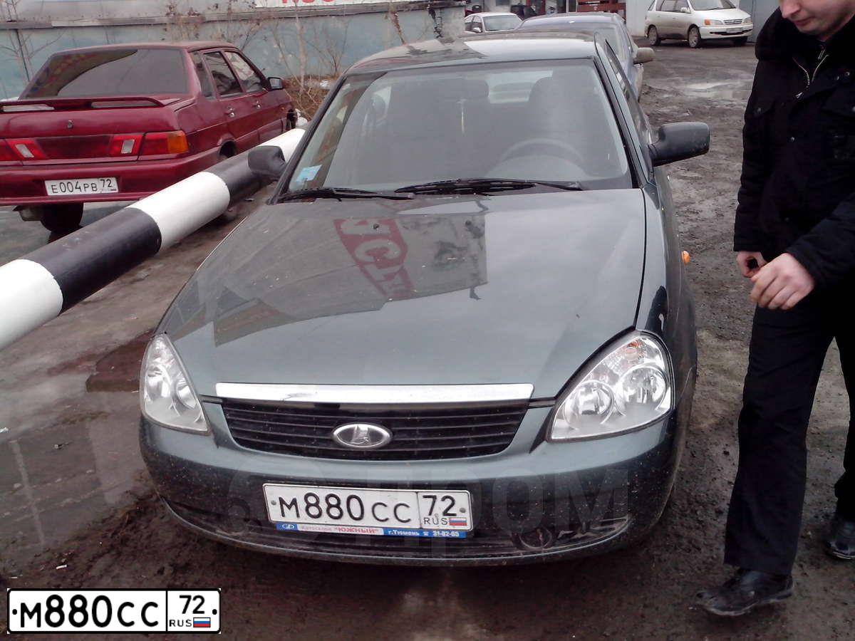 Фото автомобиля LADA LARGUS, 2013 — госномер М880СС72. Цвет: Серебристый