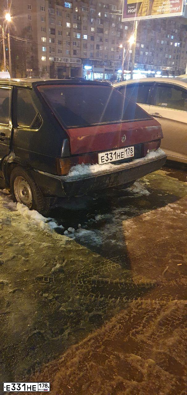 Фото автомобиля LADA 2109 SAMARA, 1990 — госномер М535СМ98. Цвет: ЧЕРНЫЙ