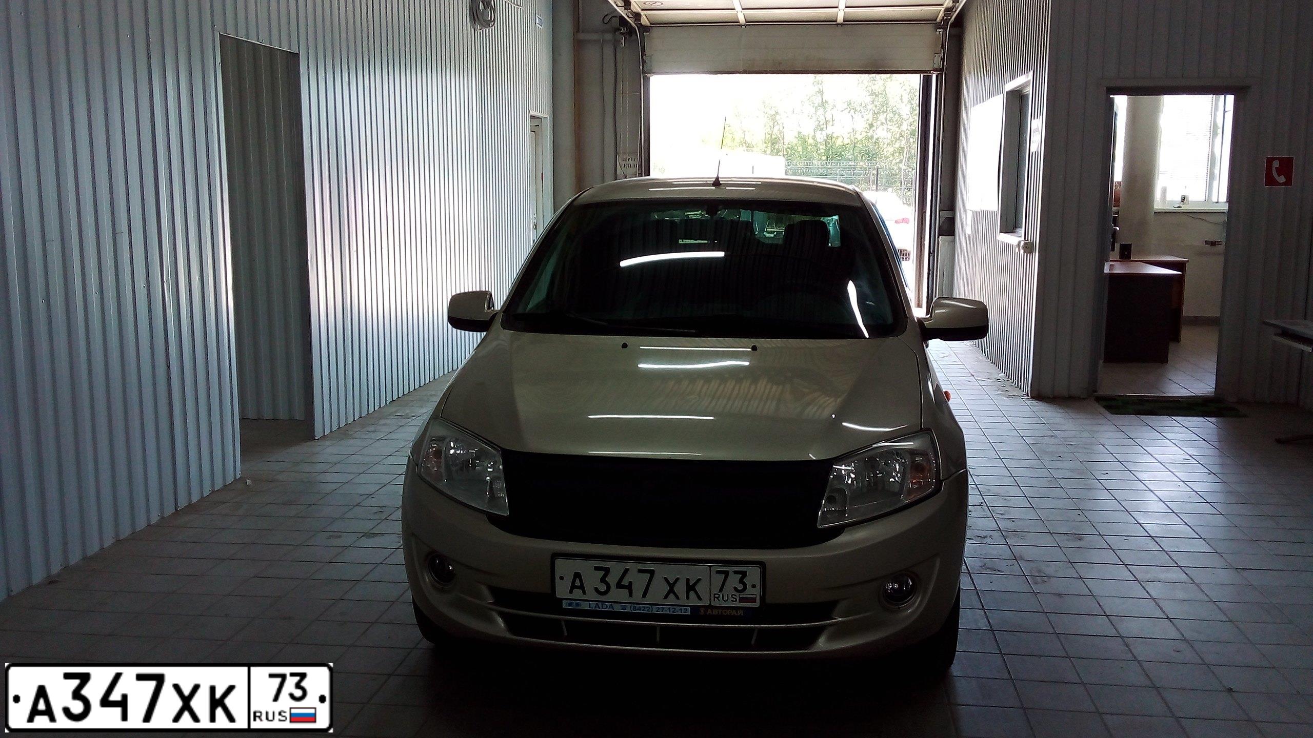 Фото автомобиля LADA 2190 GRANTA, 2013 — госномер Е391ОК763. Цвет: БЕЖЕВЫЙ