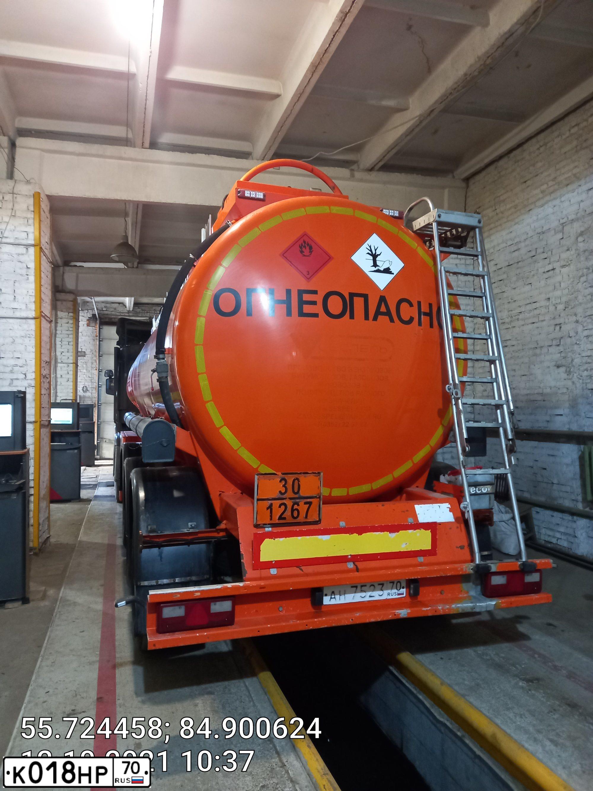Фото автомобиля SCANIA A SERIE G 6X4, 2012 — госномер К018НР70. Цвет: ЧЕРНЫЙ