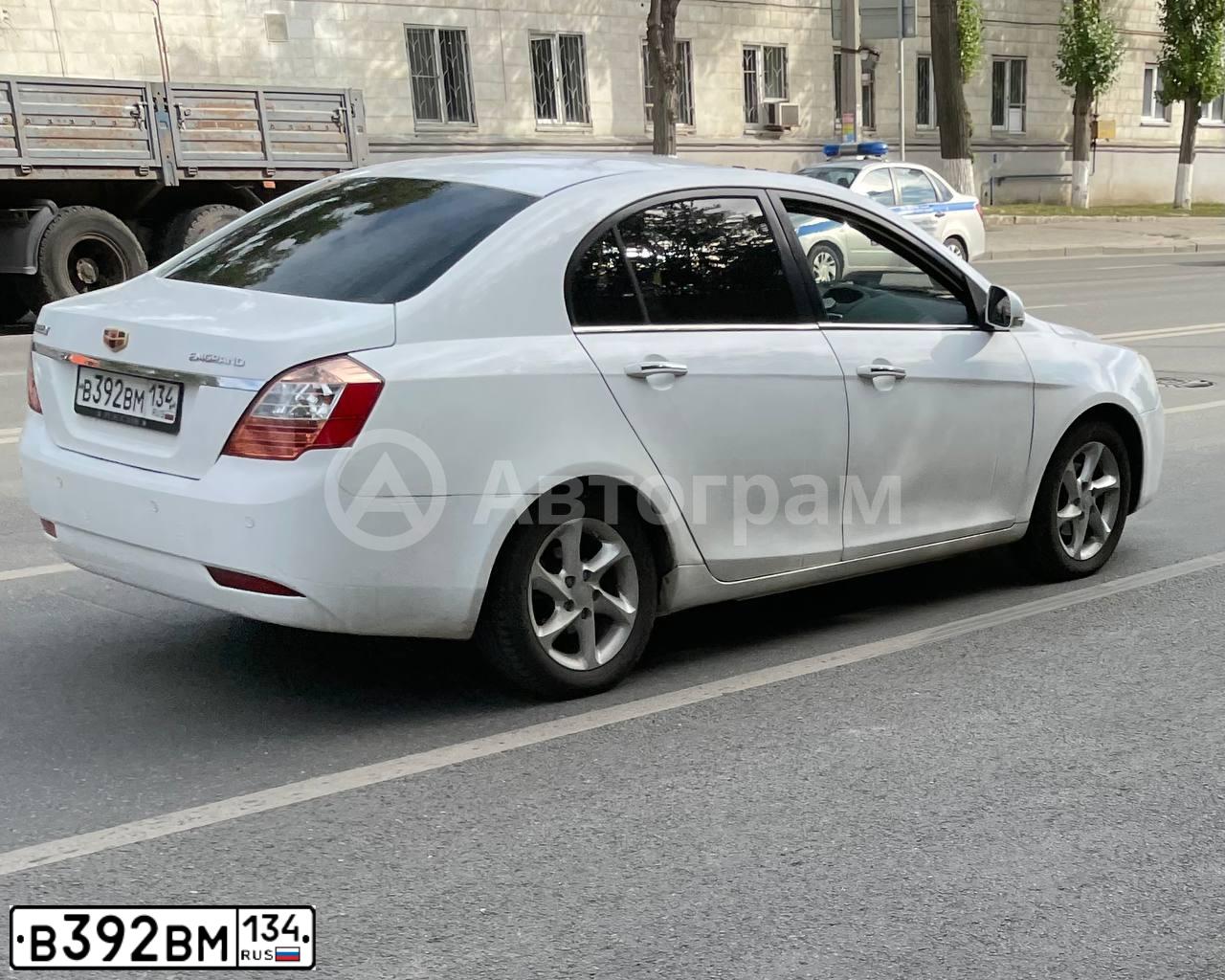 Фото автомобиля GEELY EMGRAND, 2014 — госномер С349СХ178. Цвет: ЧЕРНЫЙ