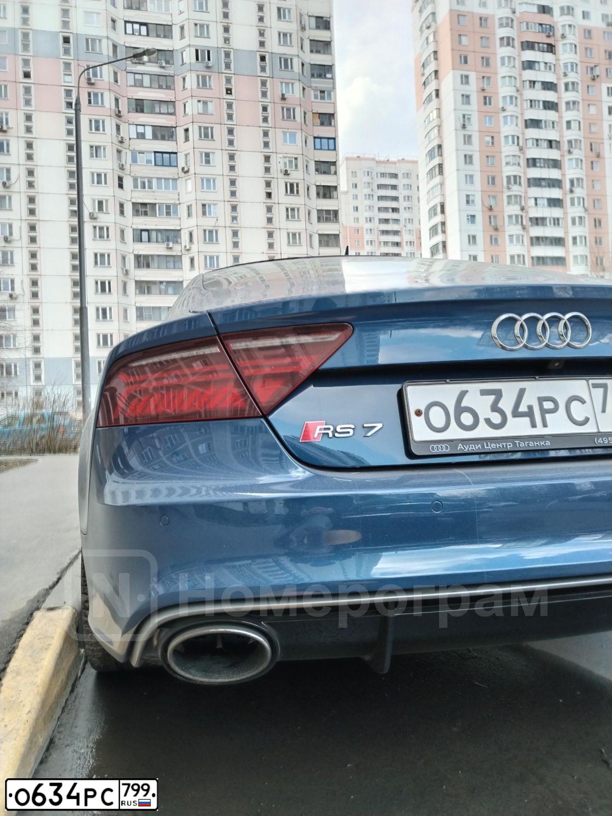 Фото автомобиля AUDI RS7, 2016 — госномер У527КА152. Цвет: синий