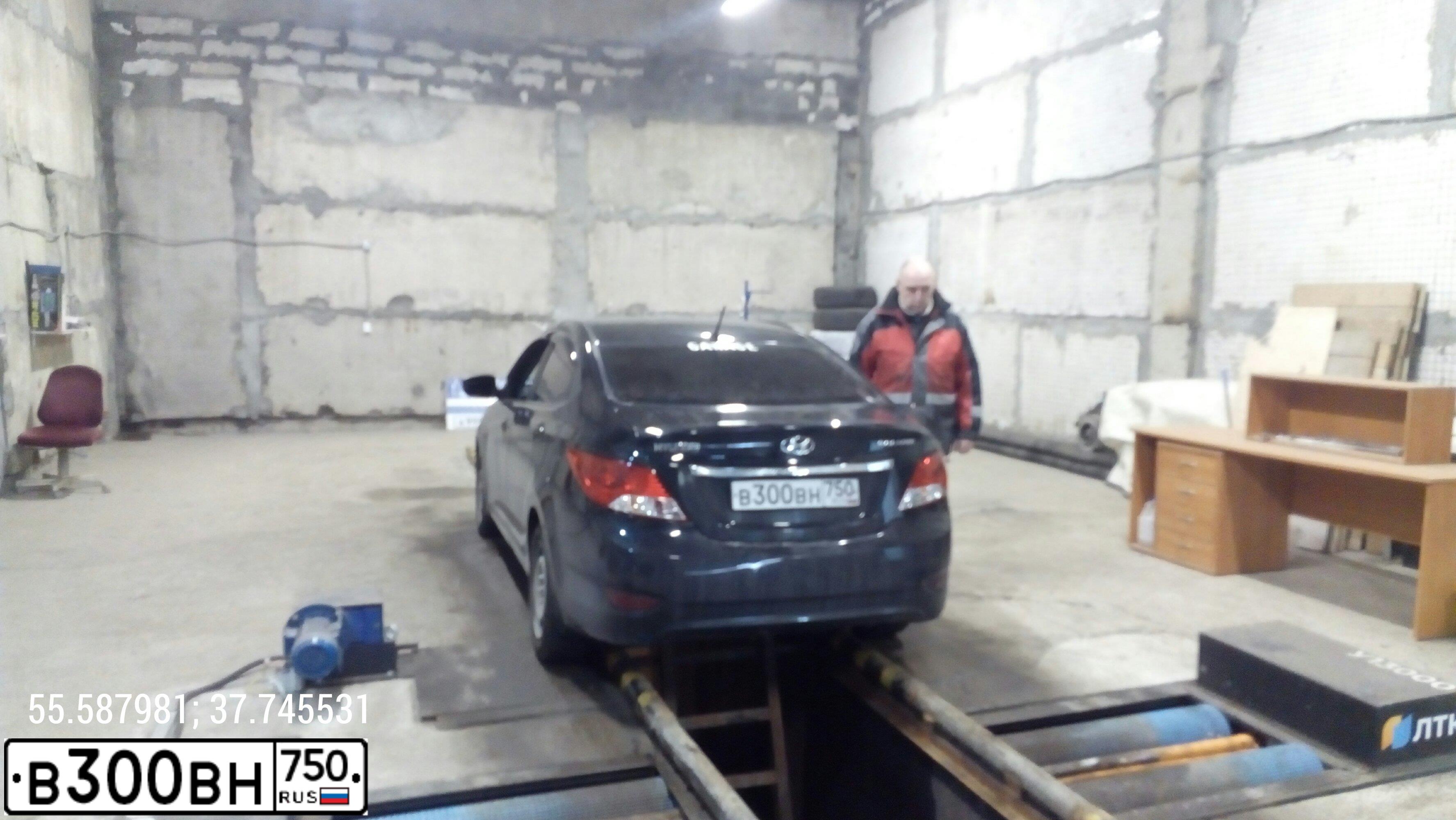 Фото автомобиля HYUNDAI SOLARIS, 2012 — госномер М298МА799. Цвет: ЧЕРНЫЙ