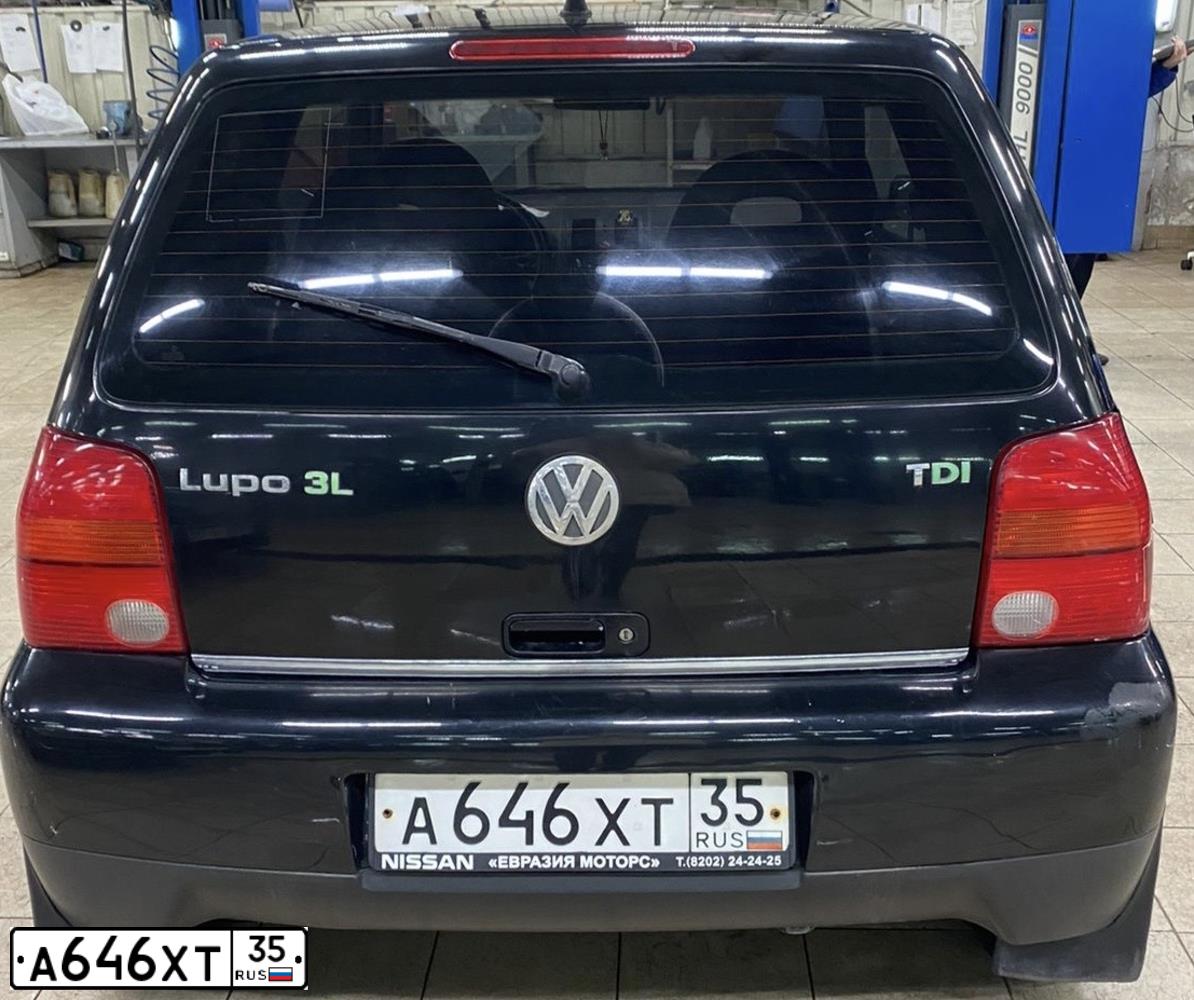 Фото автомобиля VOLKSWAGEN LUPO, 2003 — госномер В701УТ147. Цвет: ЧЕРНЫЙ
