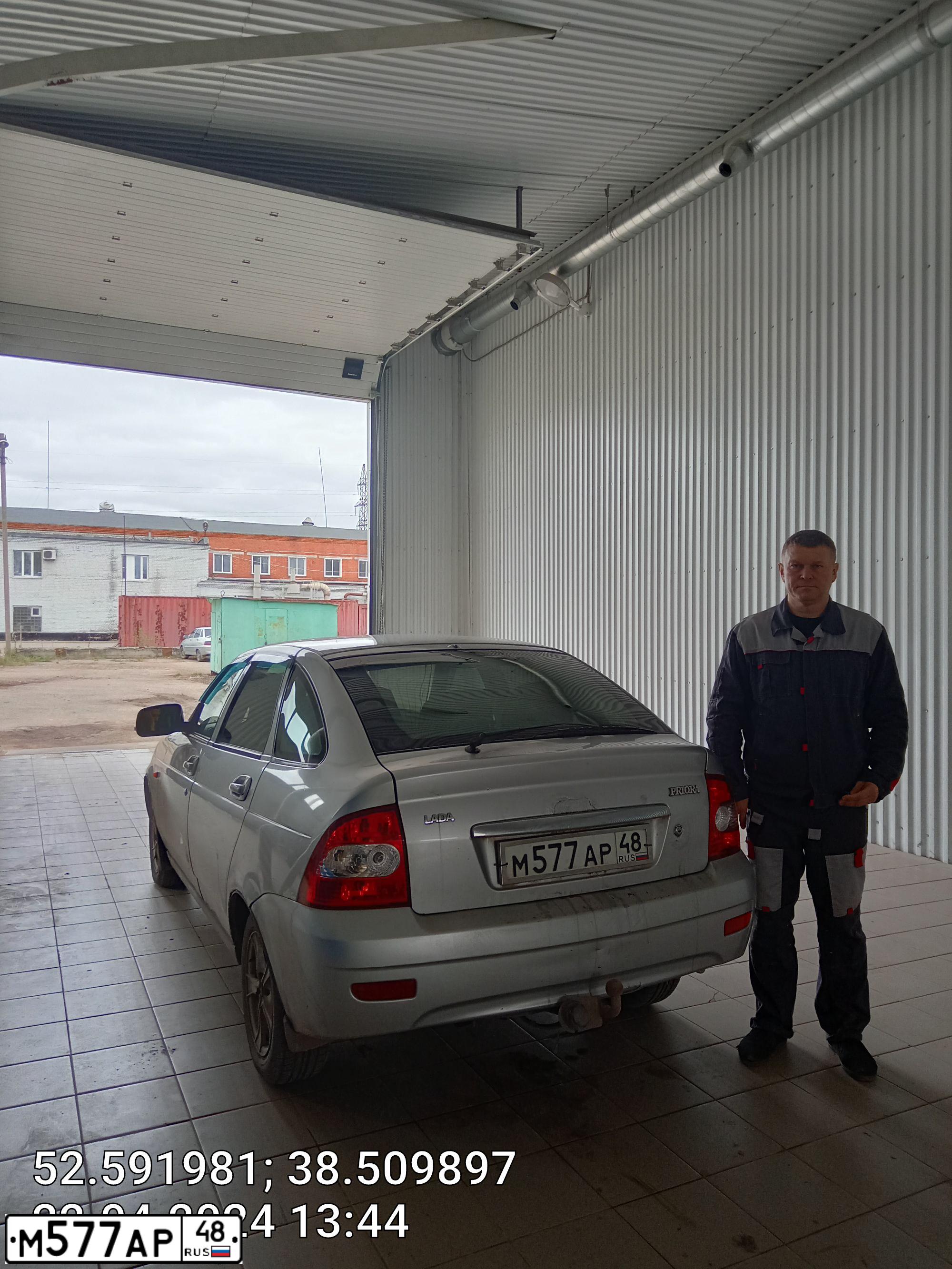 Фото автомобиля LADA 2172 PRIORA, 2008 — госномер А796КО761. Цвет: Светло-Серебристый металлик