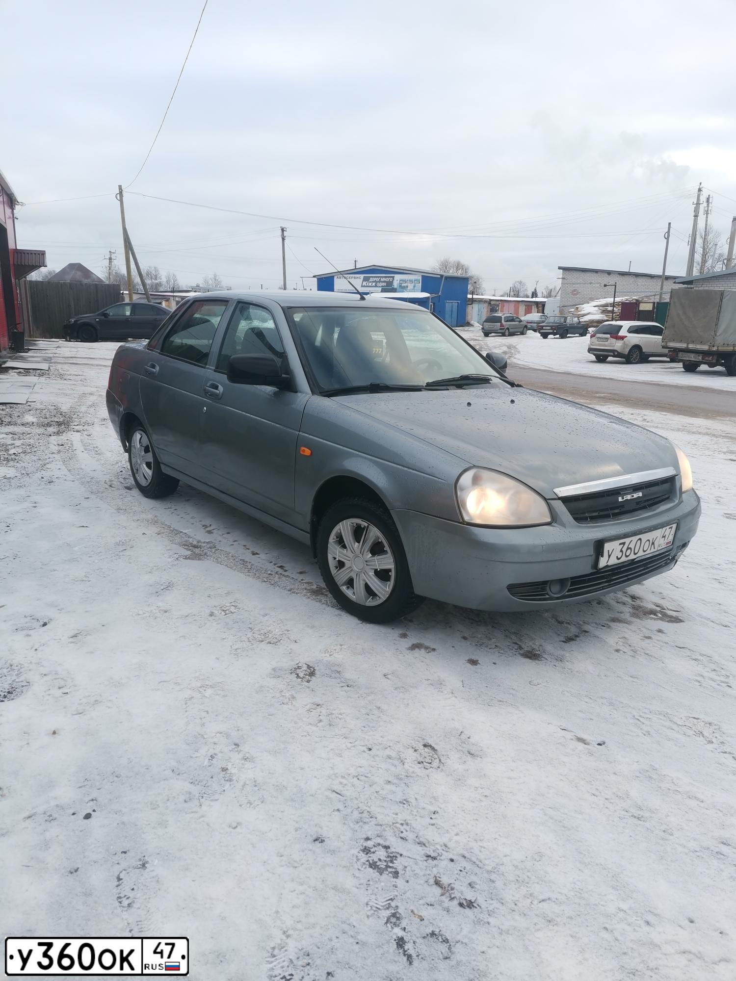Фото автомобиля LADA 2170 PRIORA, 2011 — госномер К239КЕ53. Цвет: СРЕДНИЙ СЕРО-ЗЕЛЕНЫЙ МЕТ.