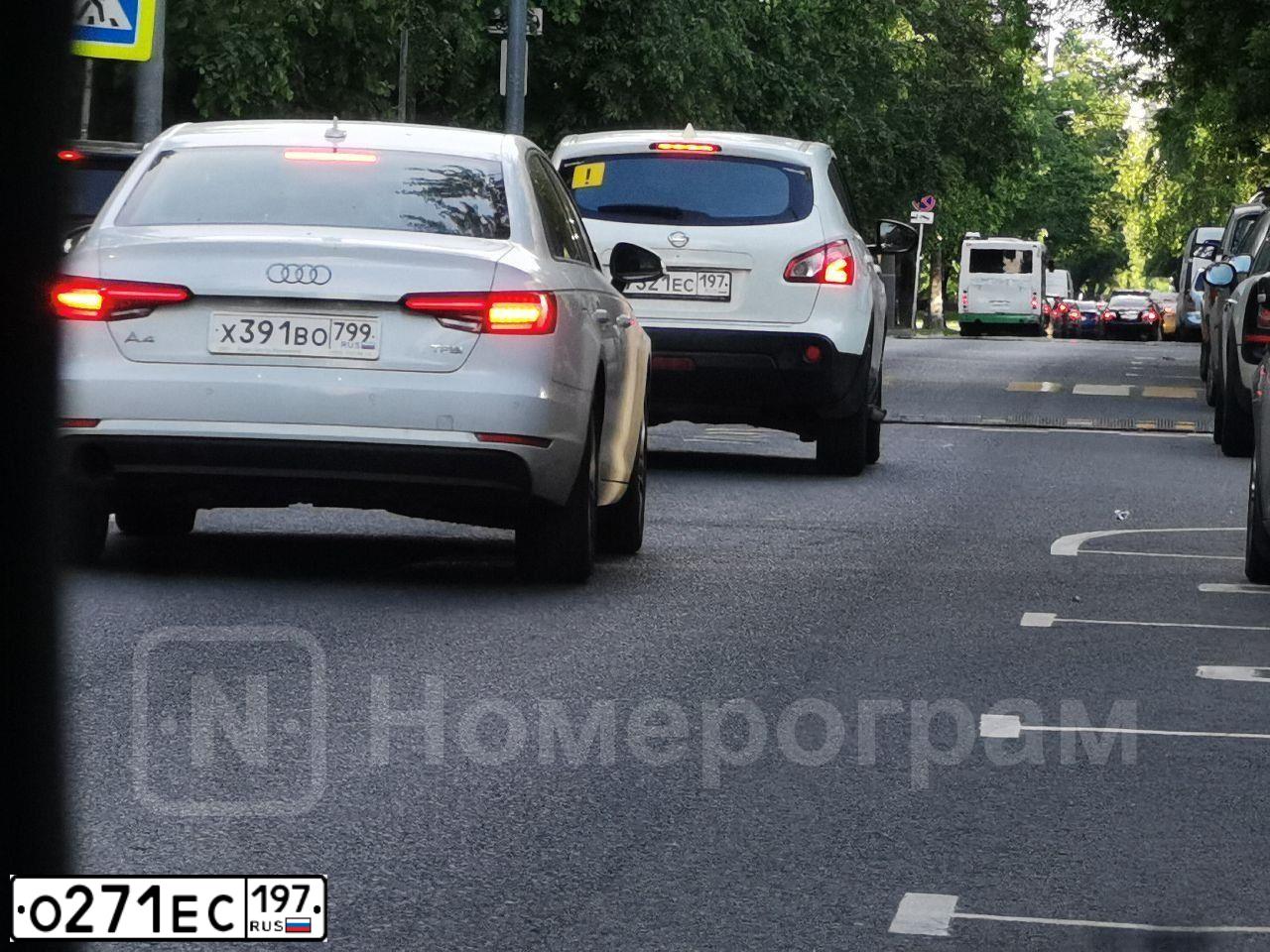 Фото автомобиля VOLVO S60, 2010 — госномер О271ЕС197. Цвет: ЧЕРНЫЙ