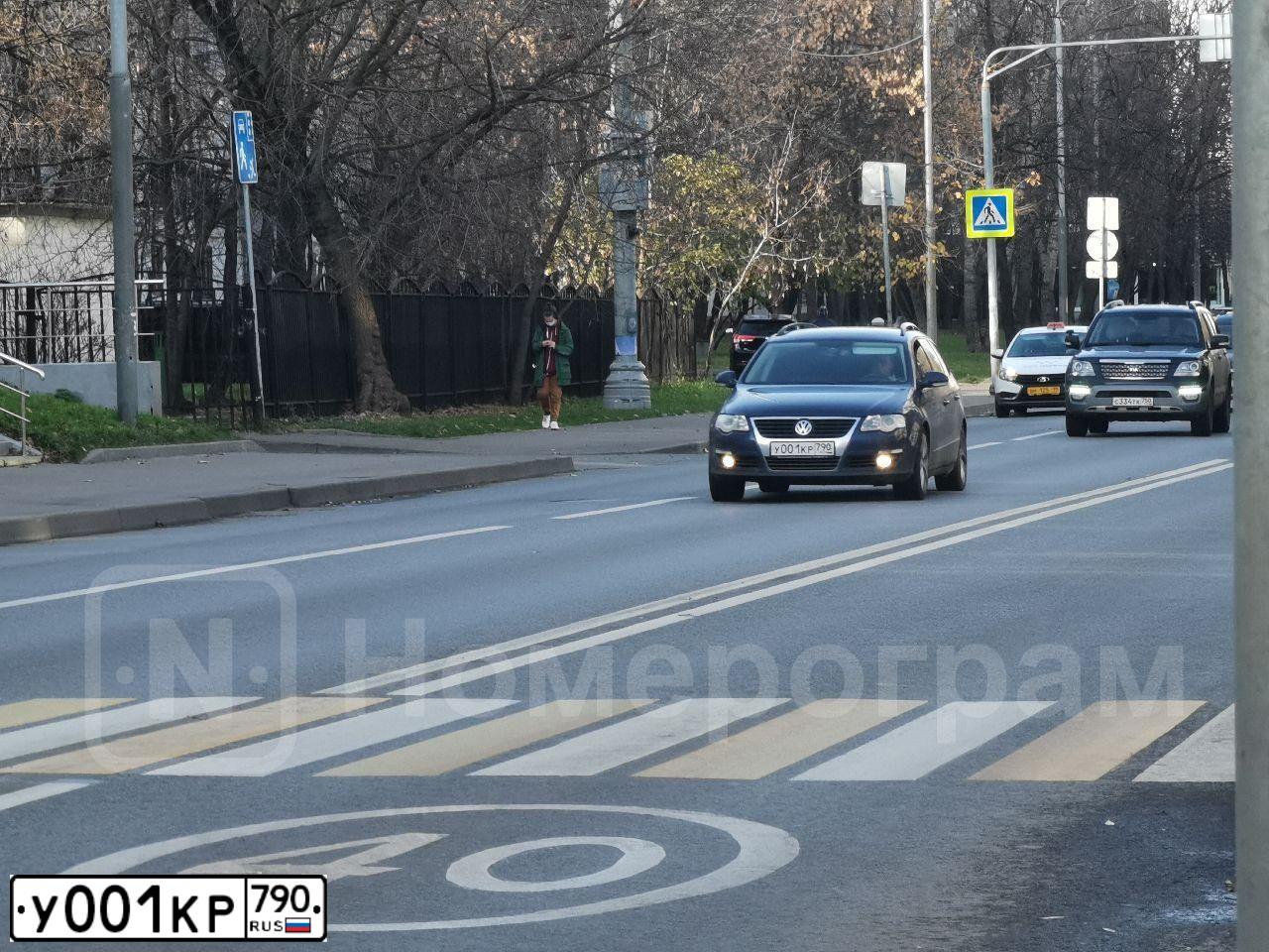 Фото автомобиля VOLKSWAGEN PASSAT, 2007 — госномер Р757СН790. Цвет: синий
